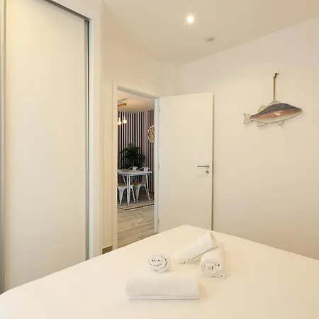 Sea & Sun Ii נאזרה